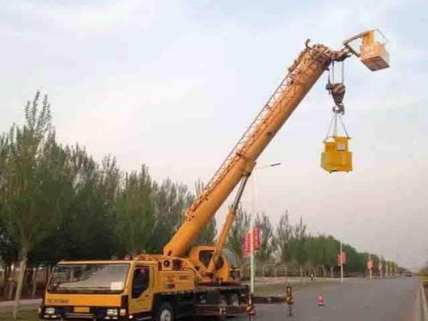 双塔区吊车租赁_小型吊车常见故障原因